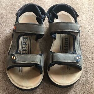 Sports edition Men's brown, black & orange  Outdoor Hook-and-Loop Sandals sz 9.5